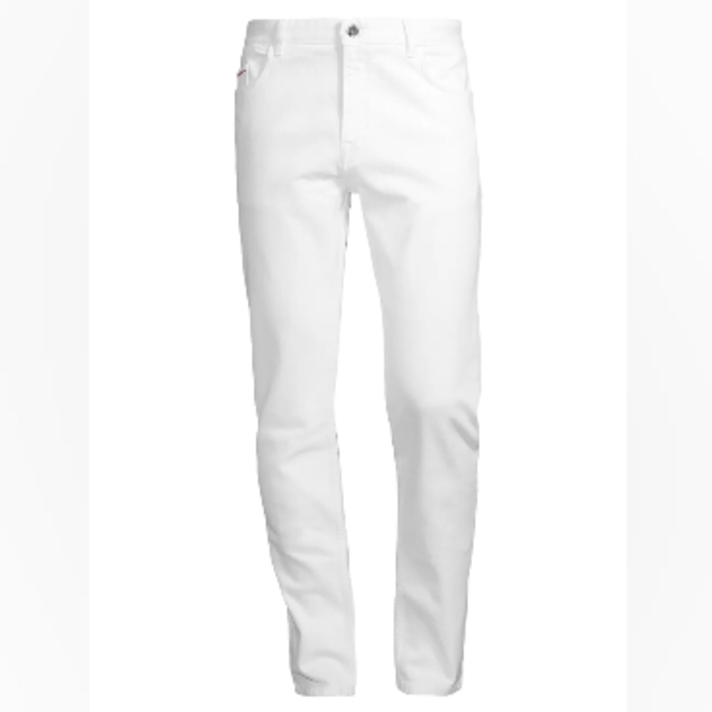 Isaia, 38 R, white